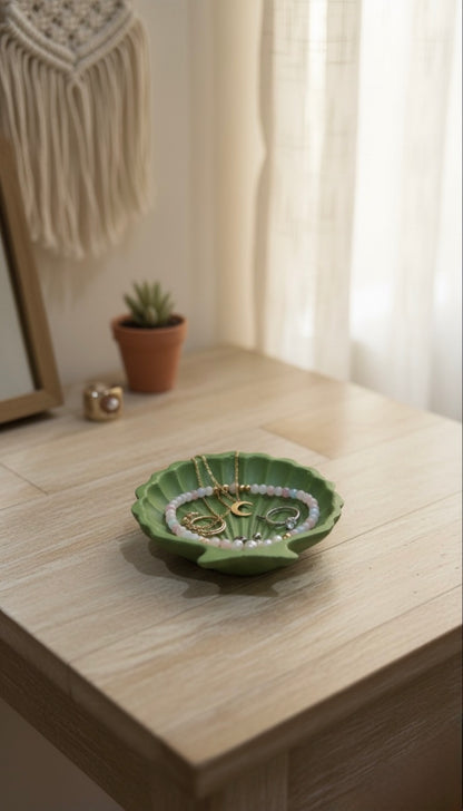 Coastal Seashell Concrete Tray